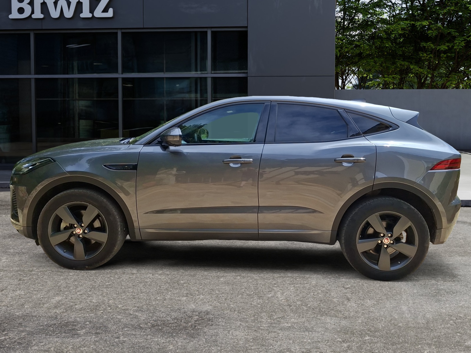 Jaguar E-Pace 1