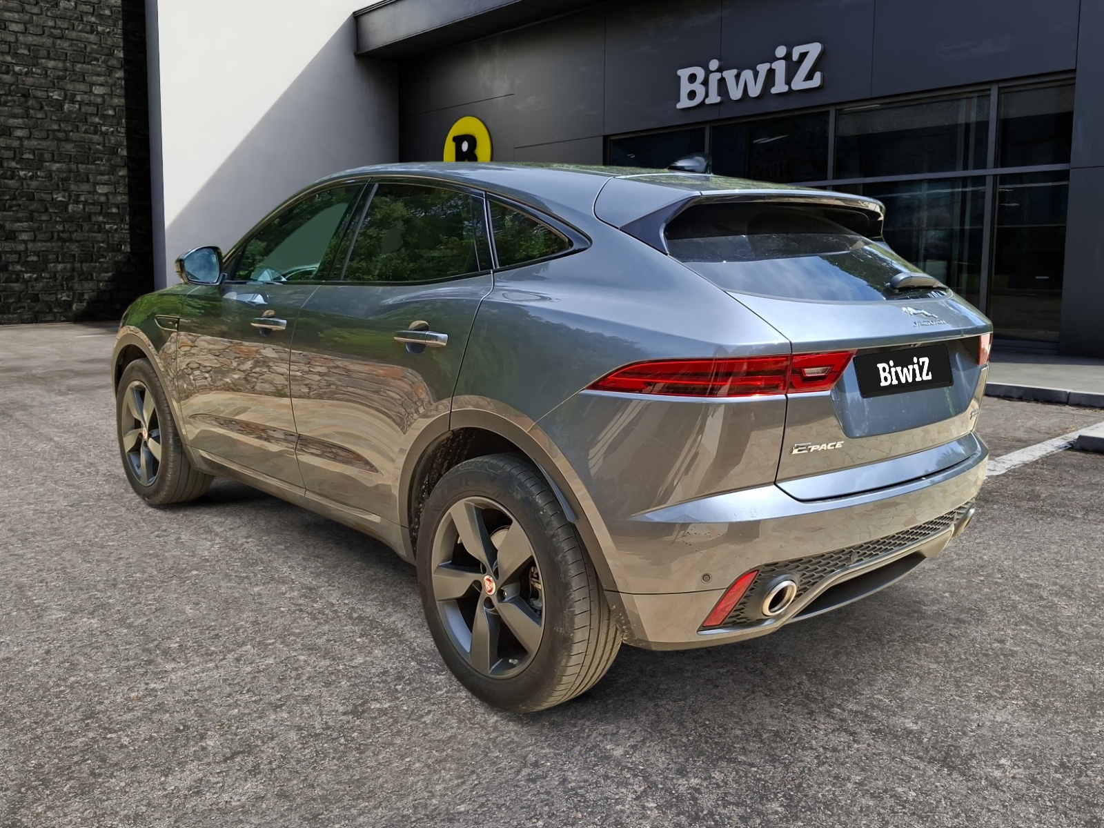Jaguar E-Pace 2