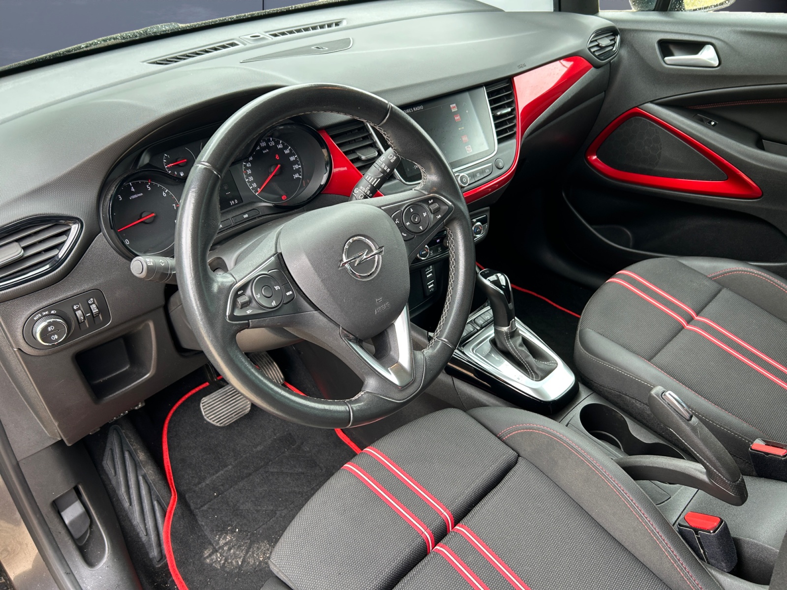 Opel Crossland 8