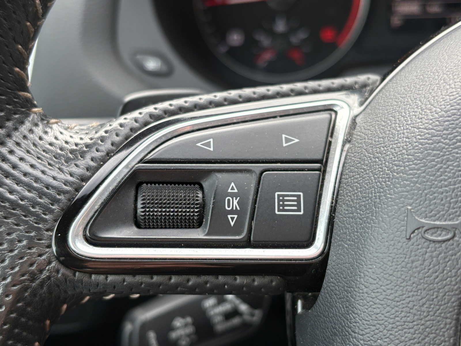 Audi Q3 17