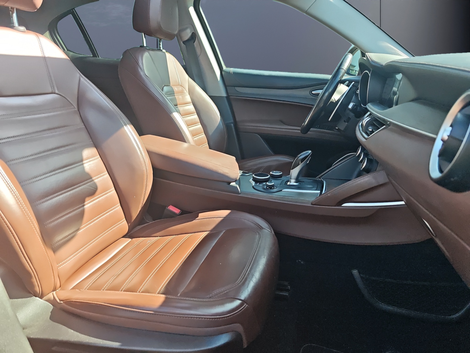 Alfa Romeo Stelvio 13