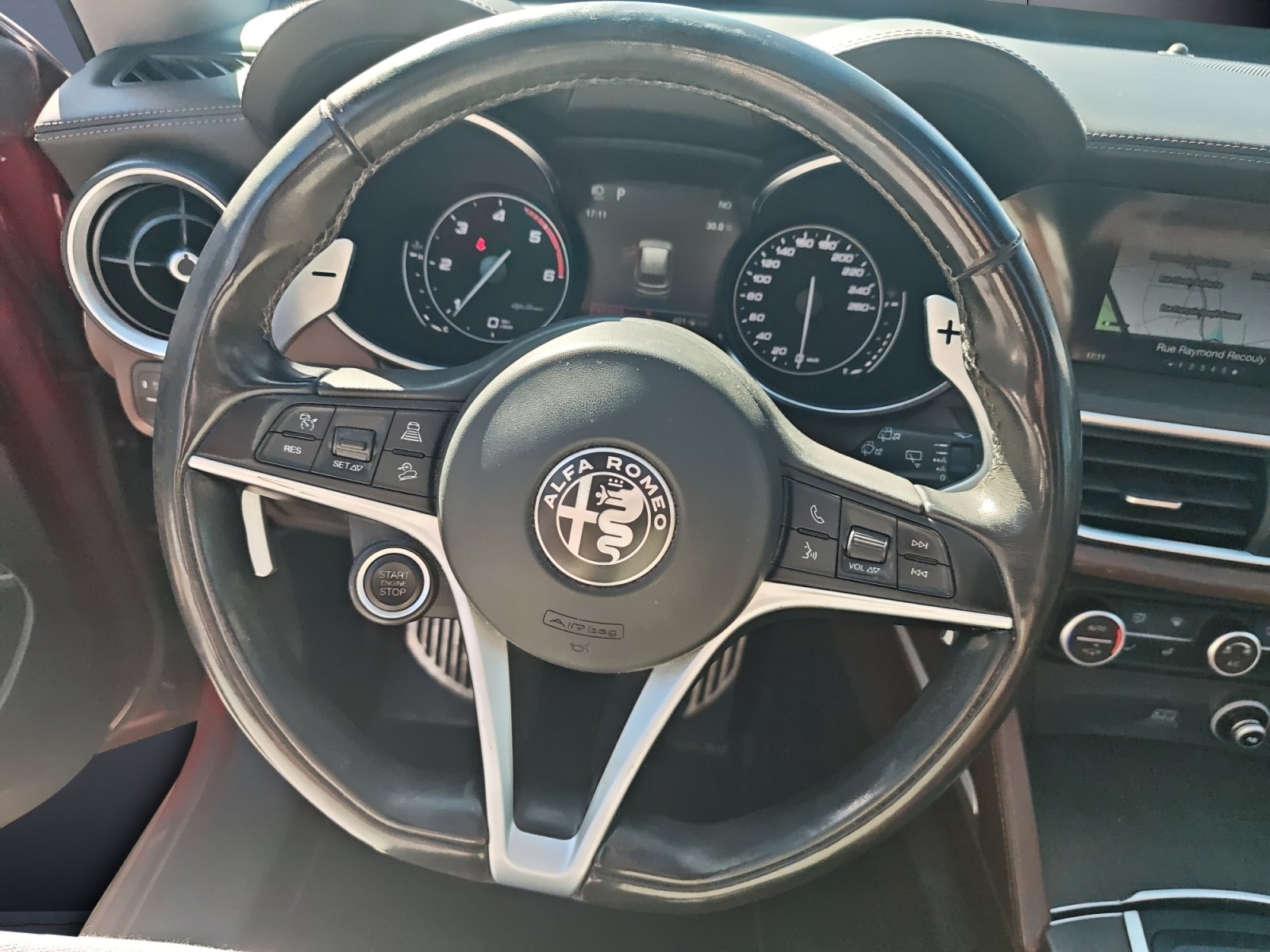 Alfa Romeo Stelvio 15