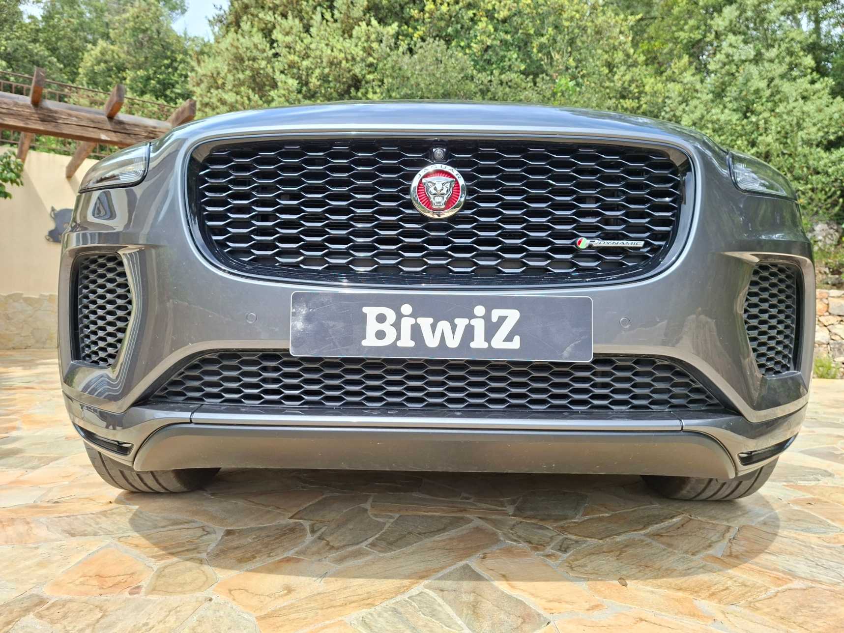 Jaguar E-Pace 52