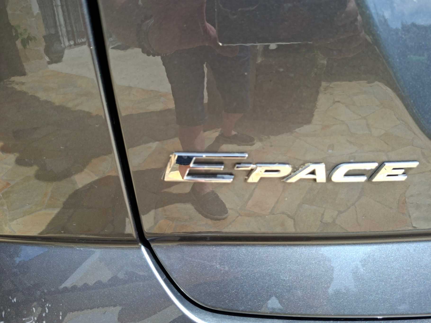 Jaguar E-Pace 48