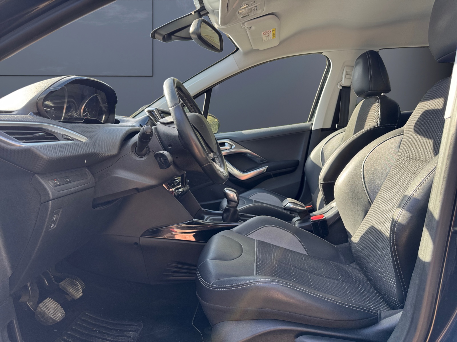 Peugeot 2008 9