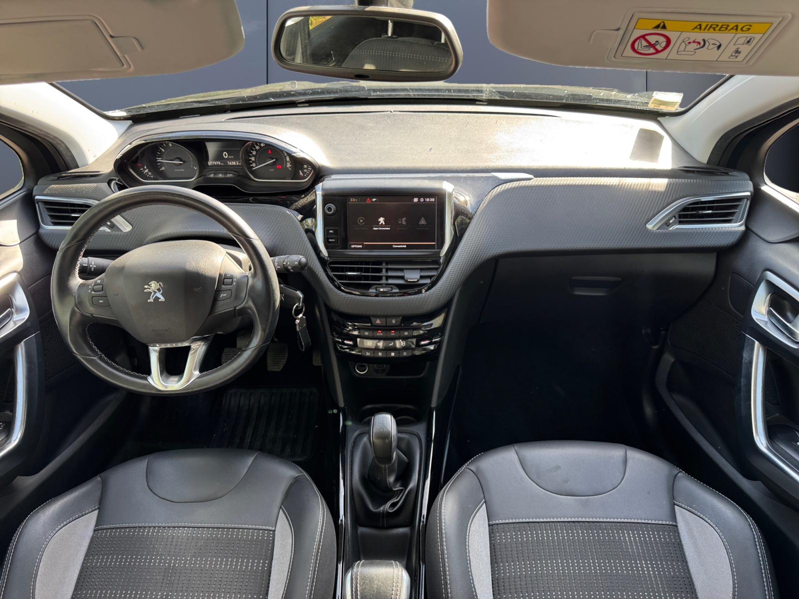 Peugeot 2008 14