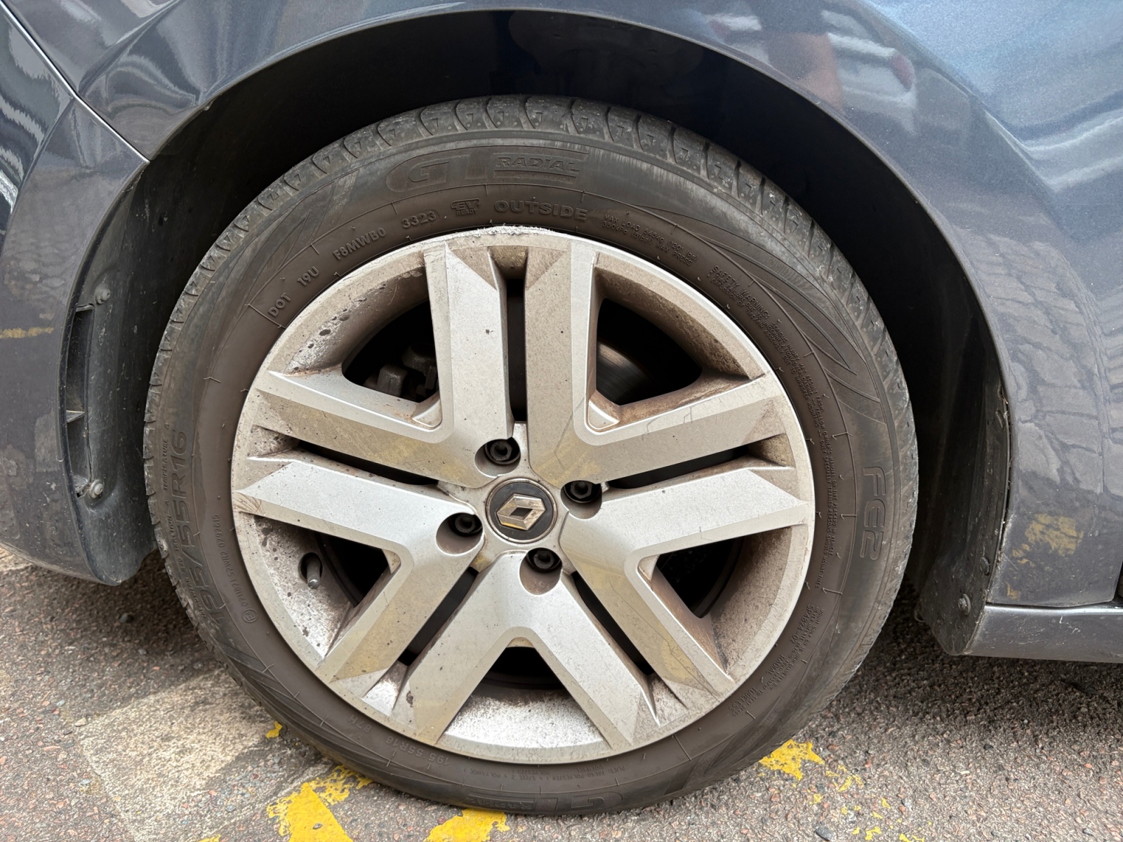 Renault Clio 25