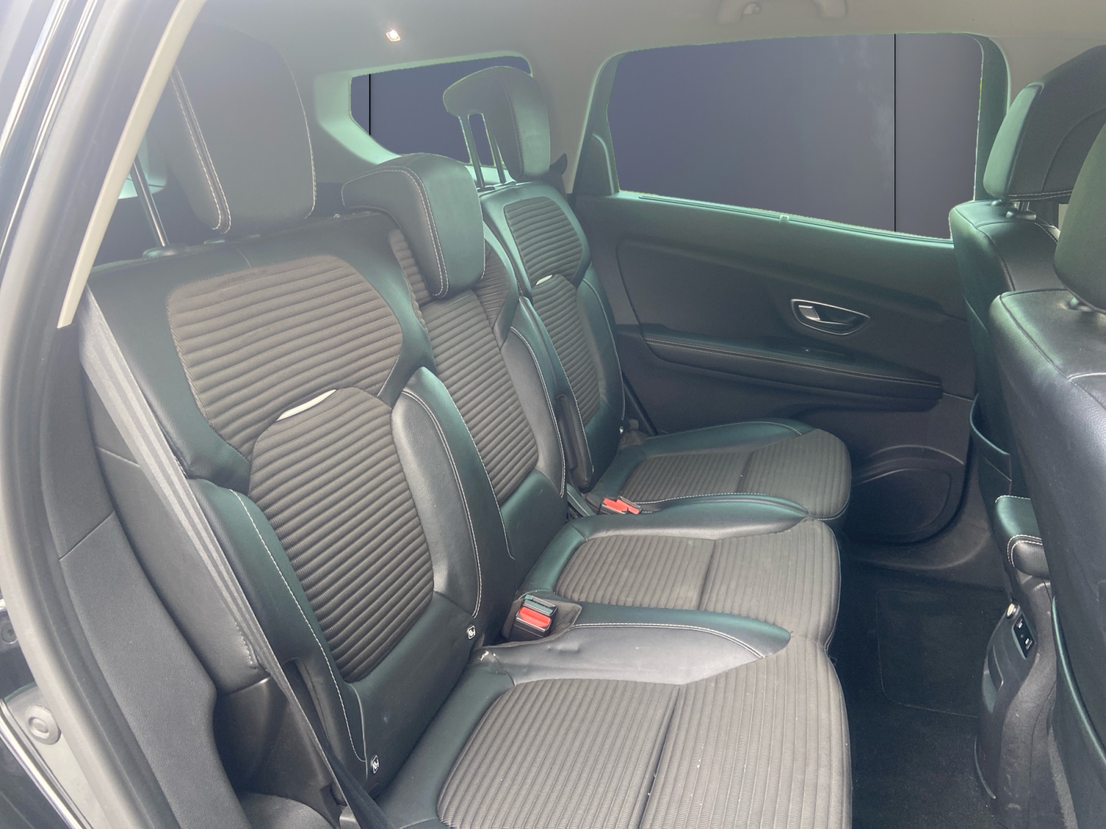Renault Grand Scenic 11