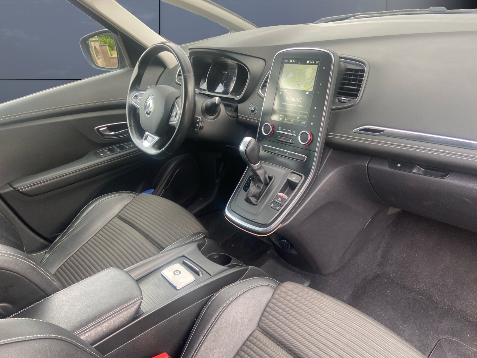 Renault Grand Scenic 12