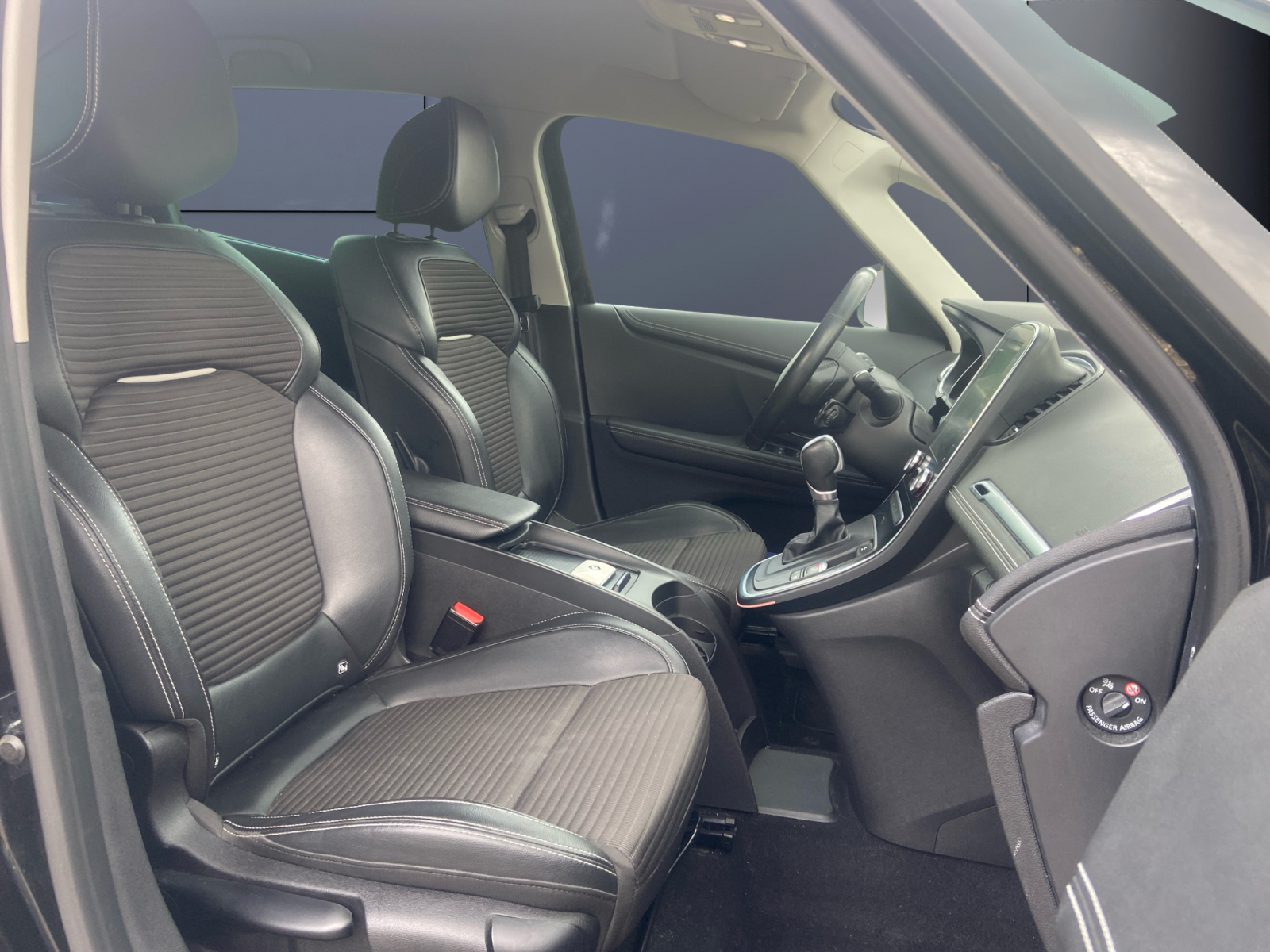 Renault Grand Scenic 13