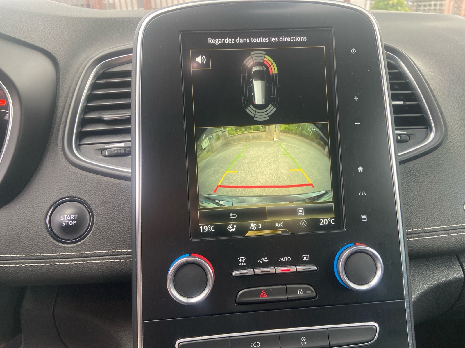 Renault Grand Scenic 23
