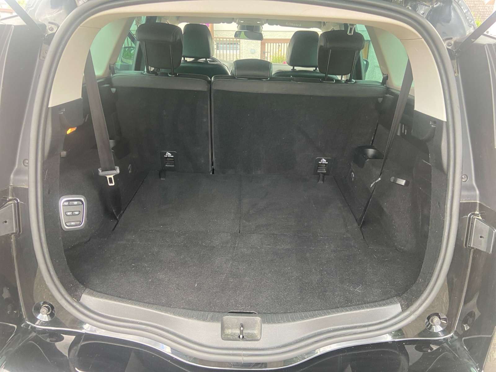 Renault Grand Scenic 26