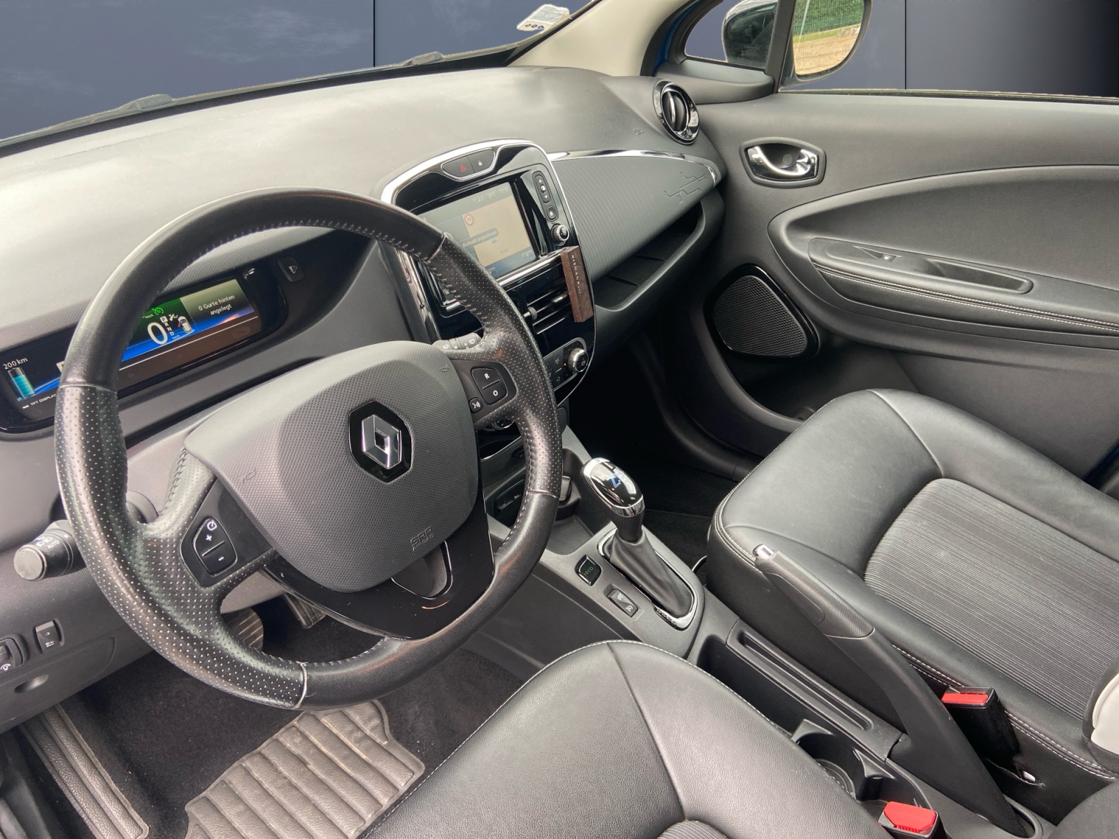 Renault Zoe 8