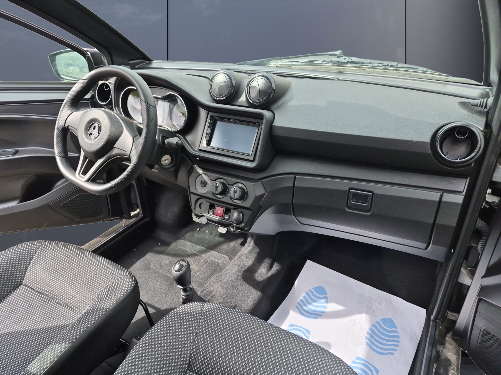Aixam E-City 12