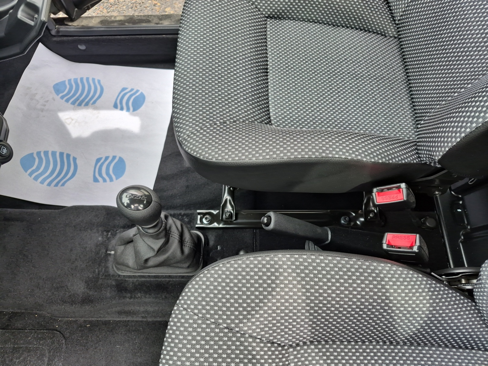 Aixam E-City 26