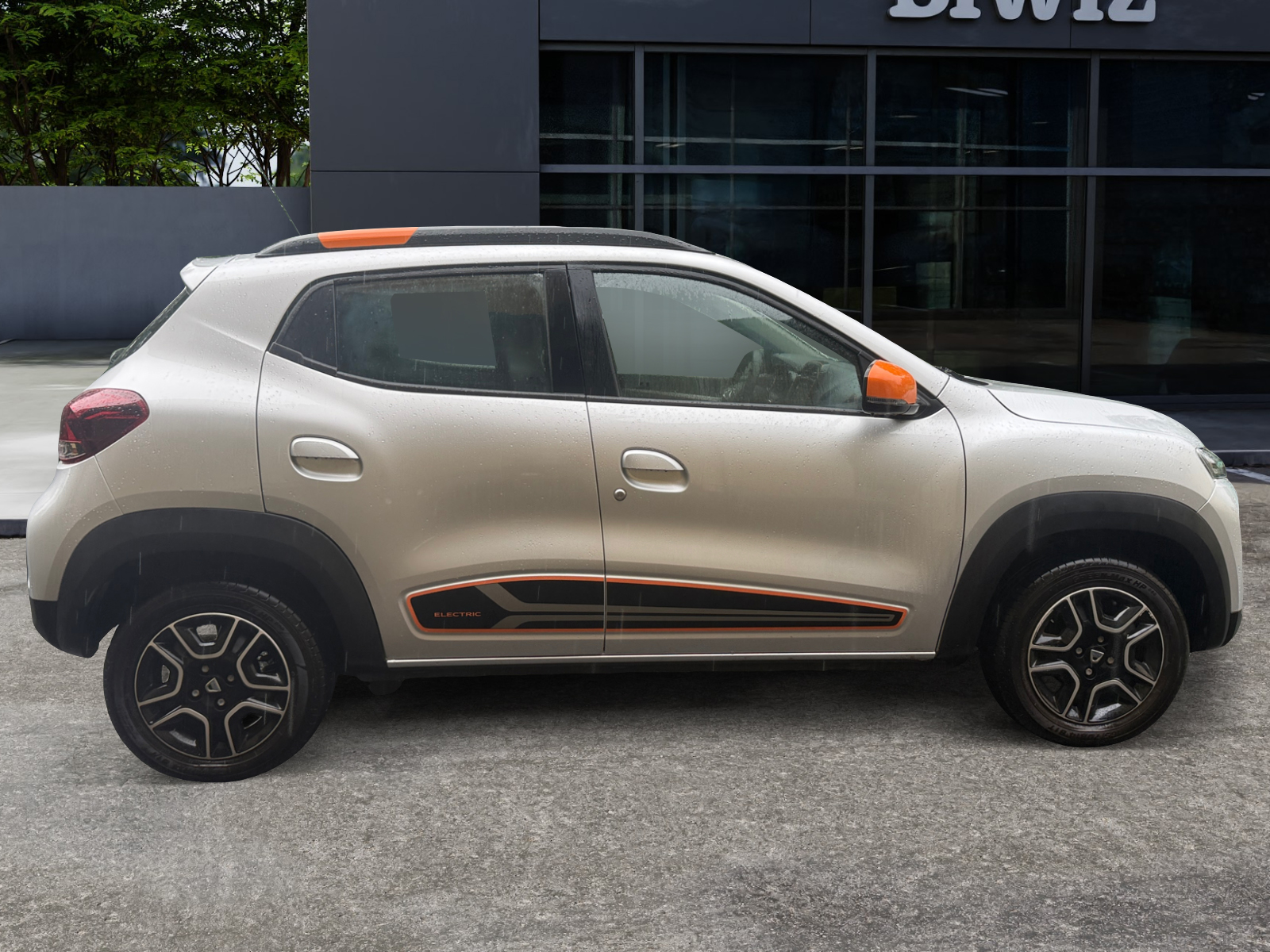 Dacia Spring 5