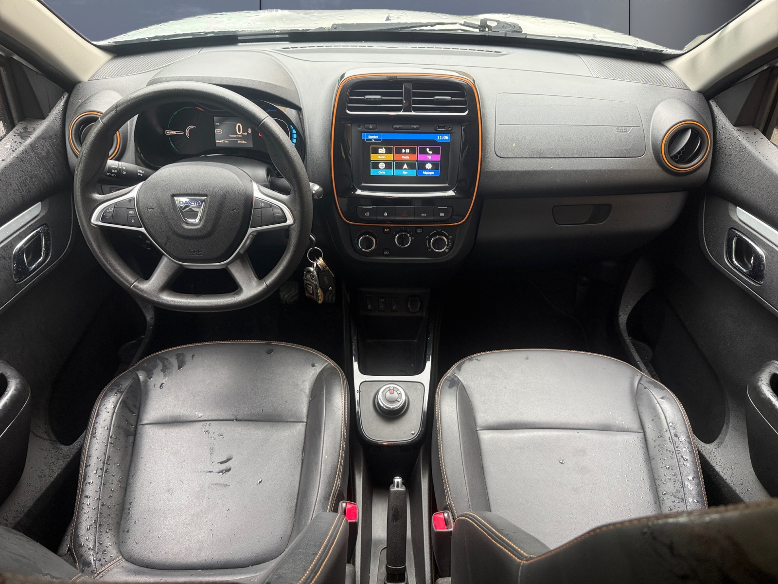 Dacia Spring 14