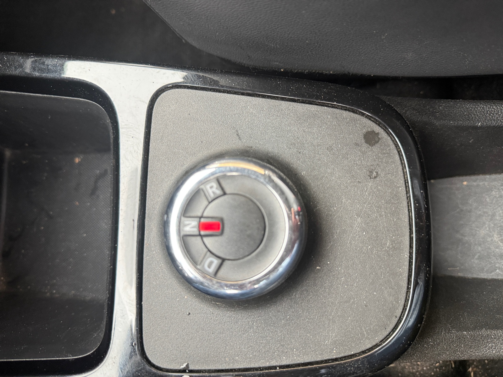 Dacia Spring 27