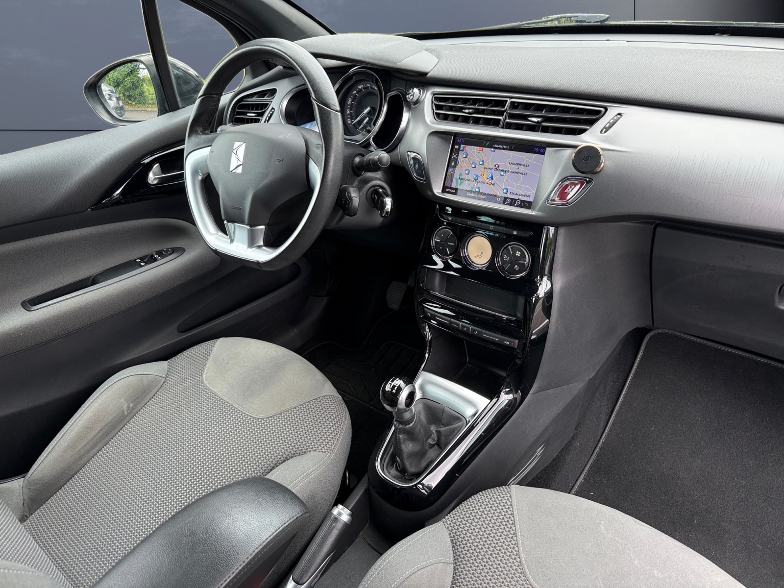 Ds Automobiles Ds3 12