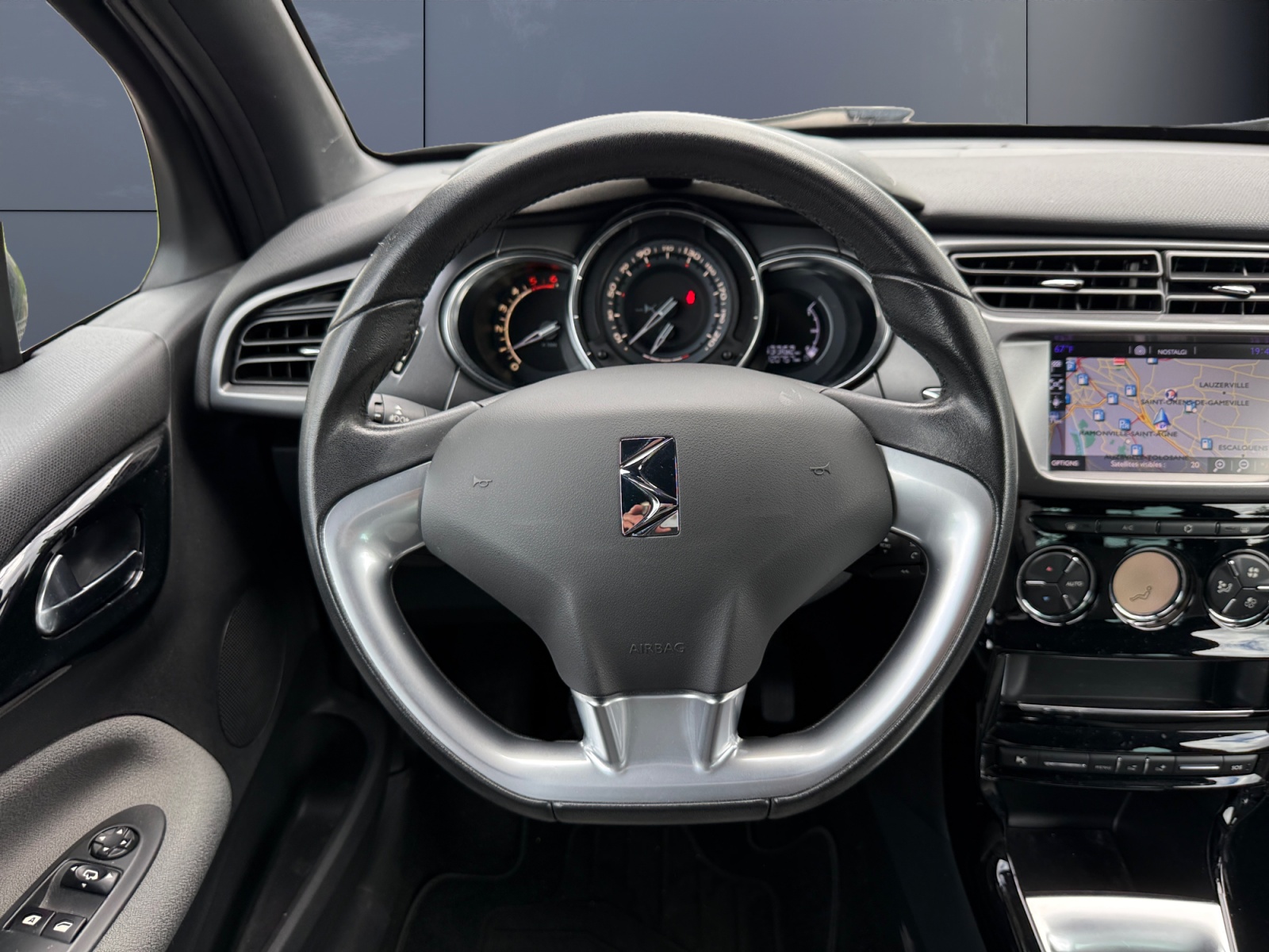 Ds Automobiles Ds3 15