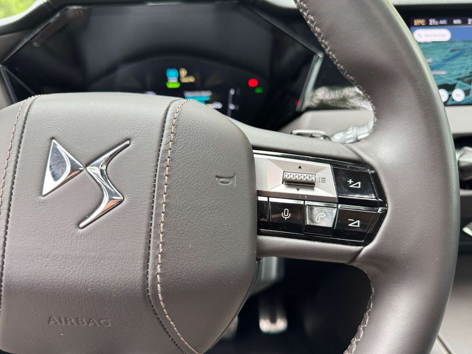 Ds Automobiles Ds 4 23