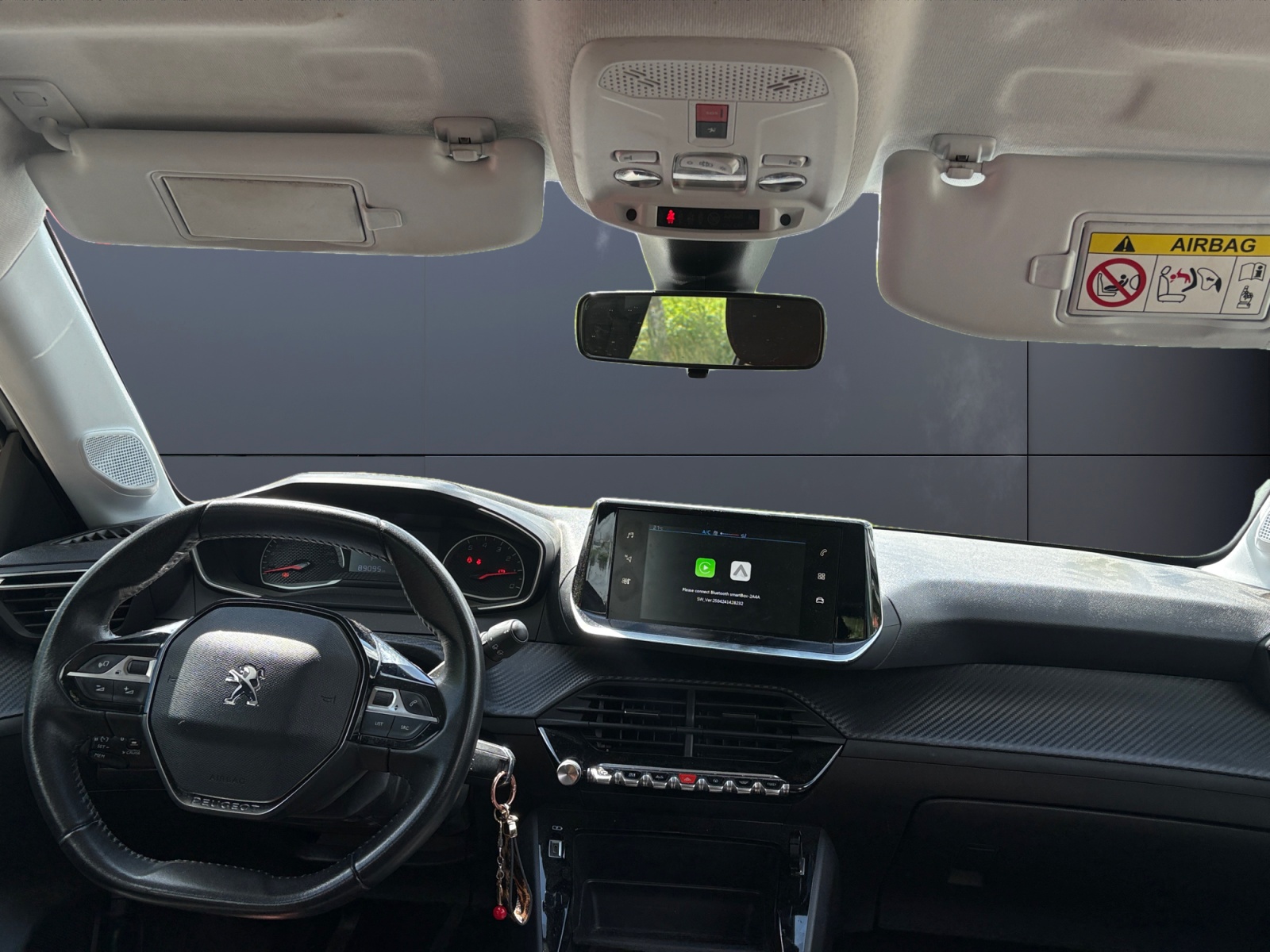 Peugeot 208 13