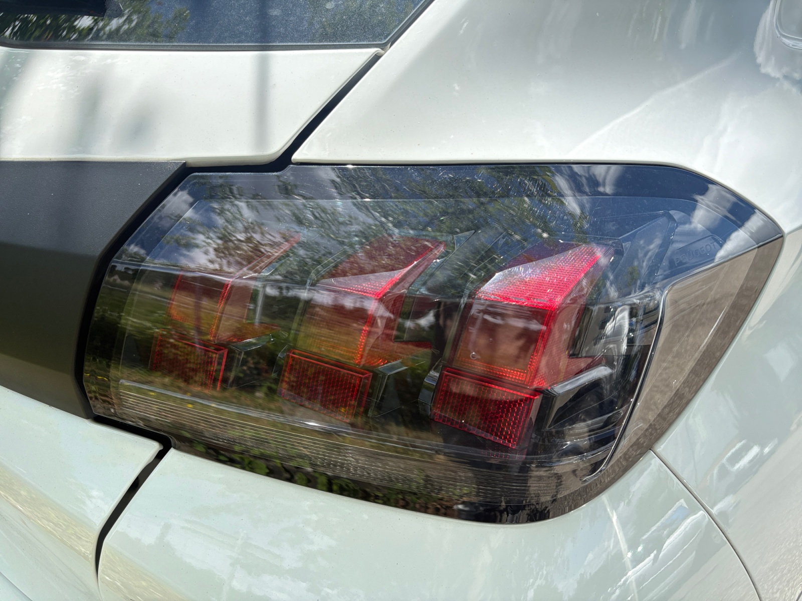 Peugeot 208 26