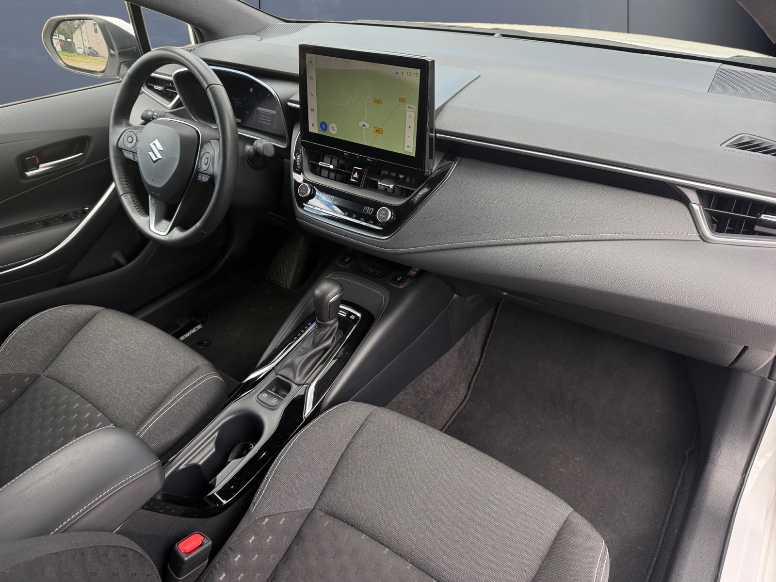 Suzuki Swace 12