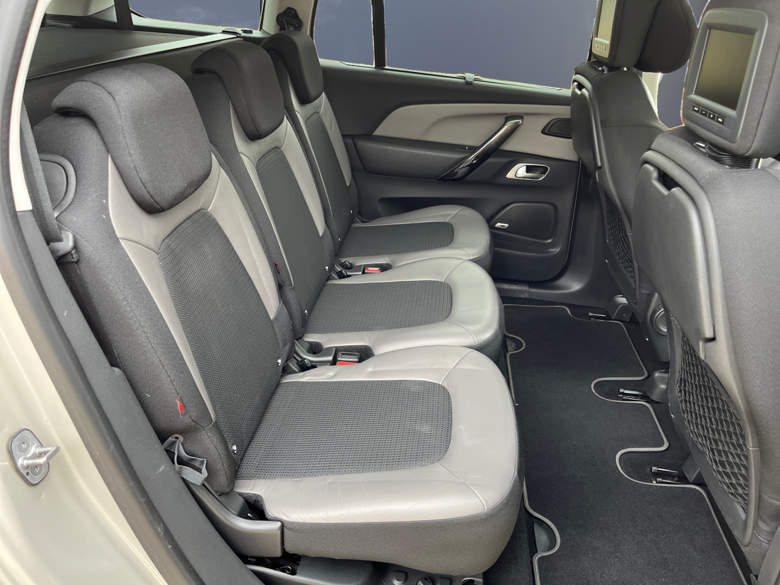 Citroen C4 Grand Picasso 11