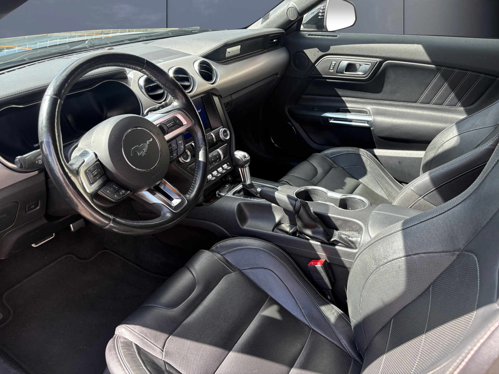 Ford Mustang 8