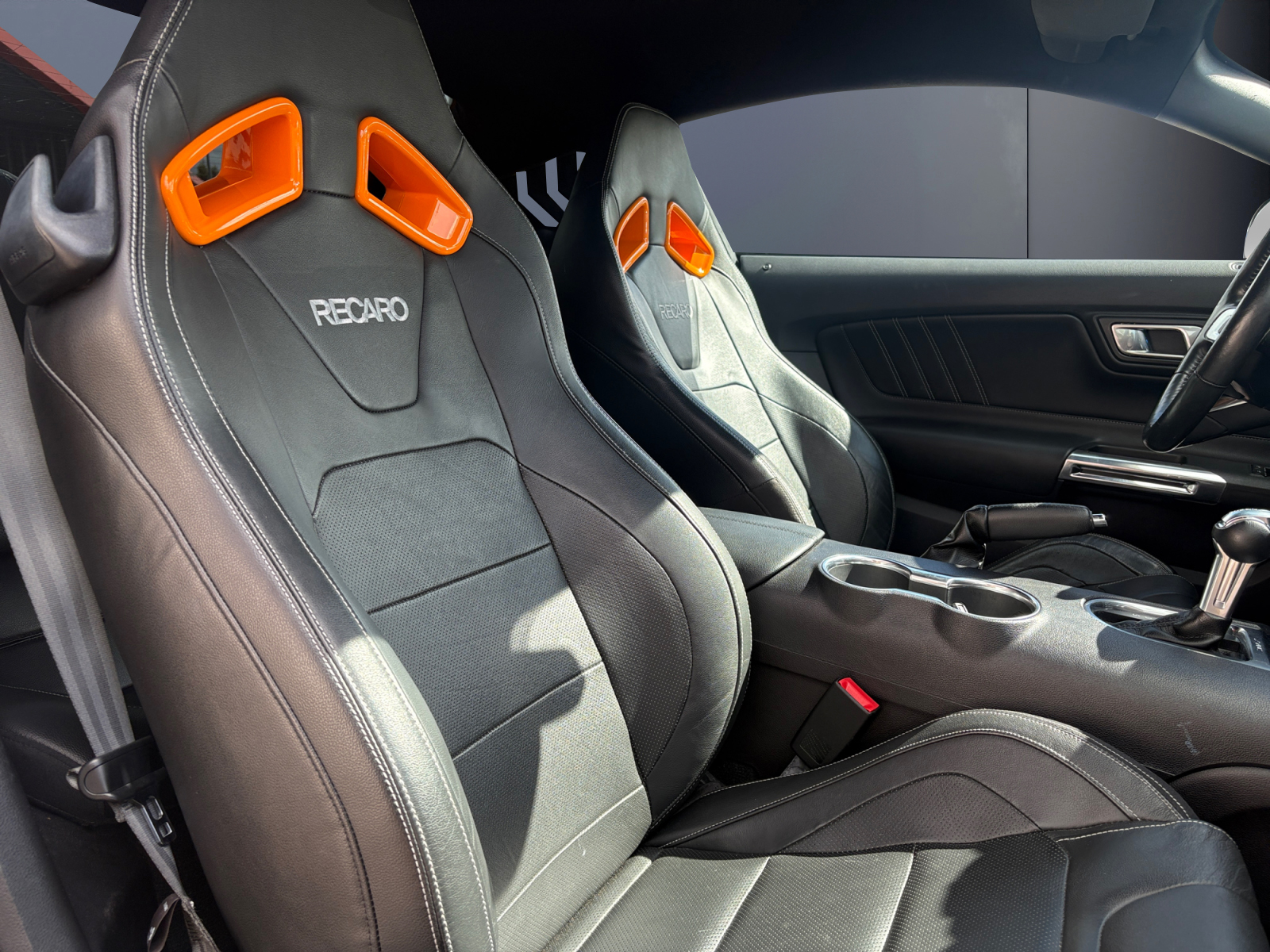 Ford Mustang 13