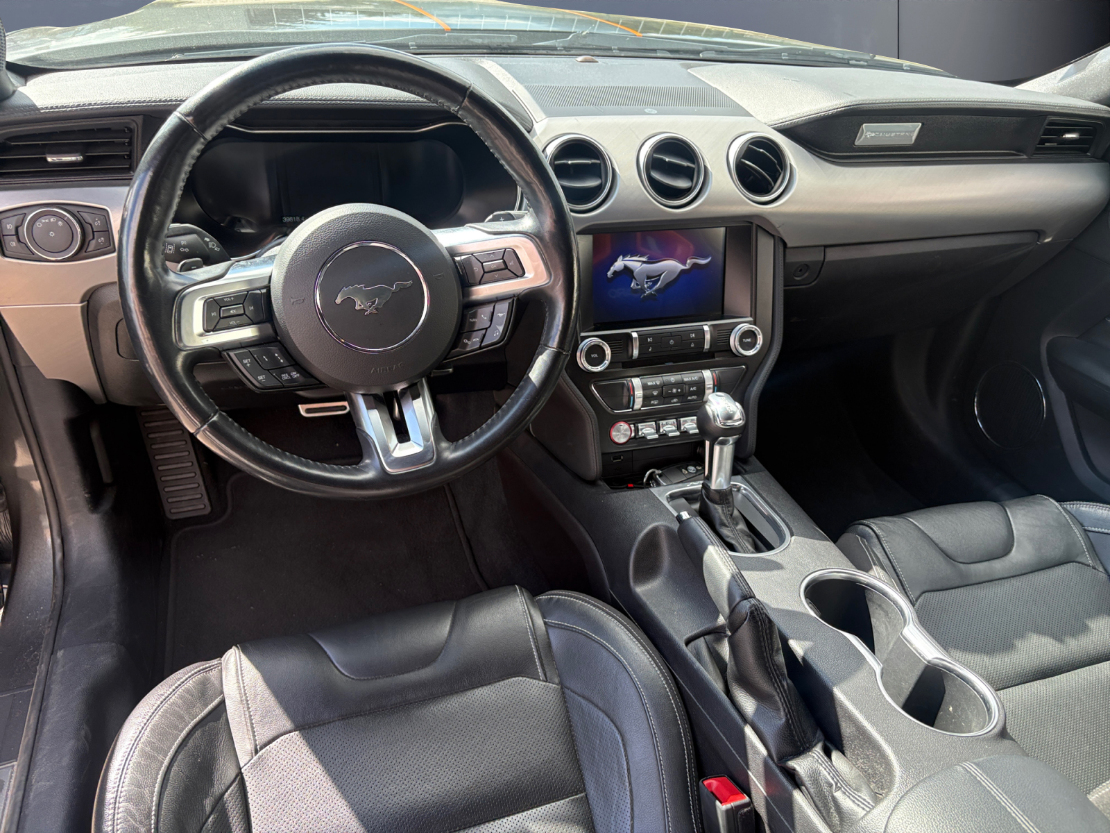 Ford Mustang 14