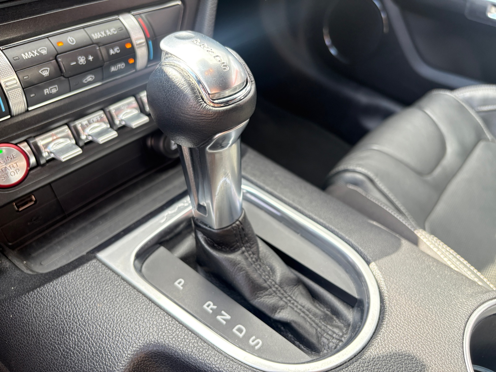 Ford Mustang 17