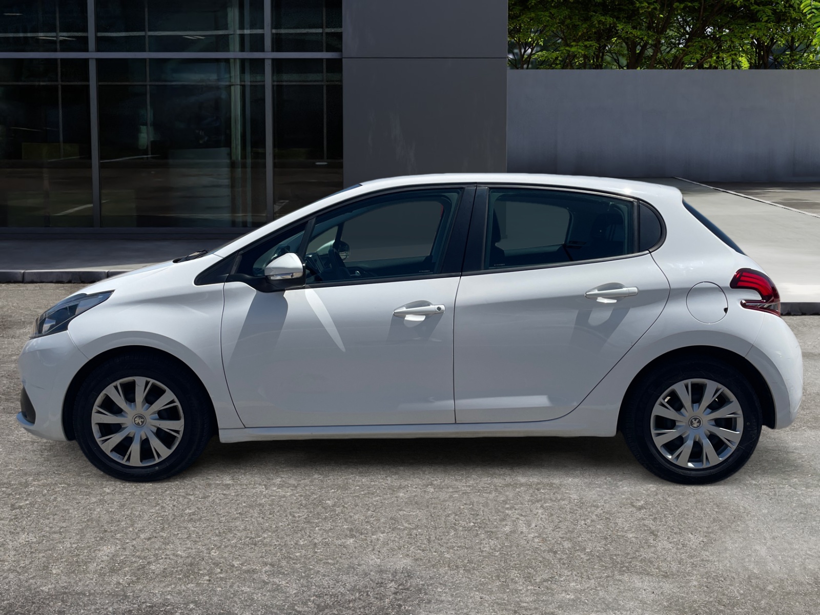 Peugeot 208 1