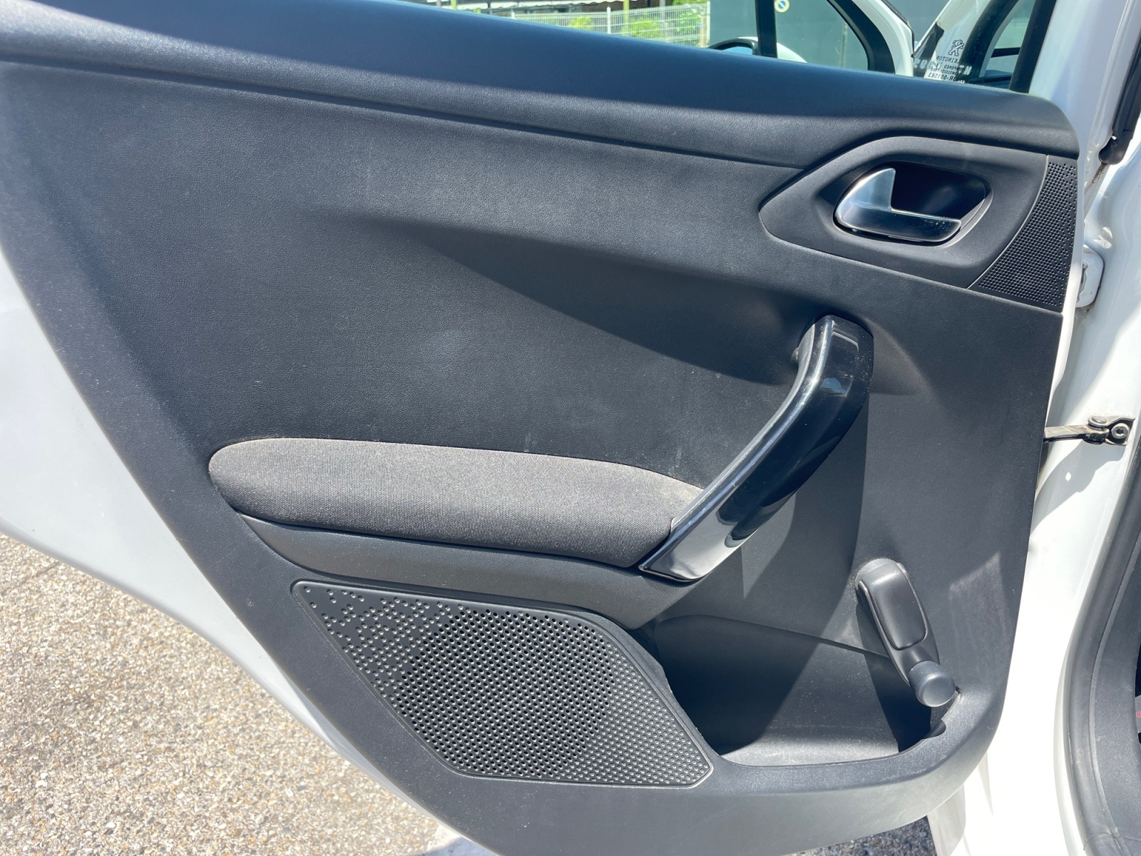 Peugeot 208 27