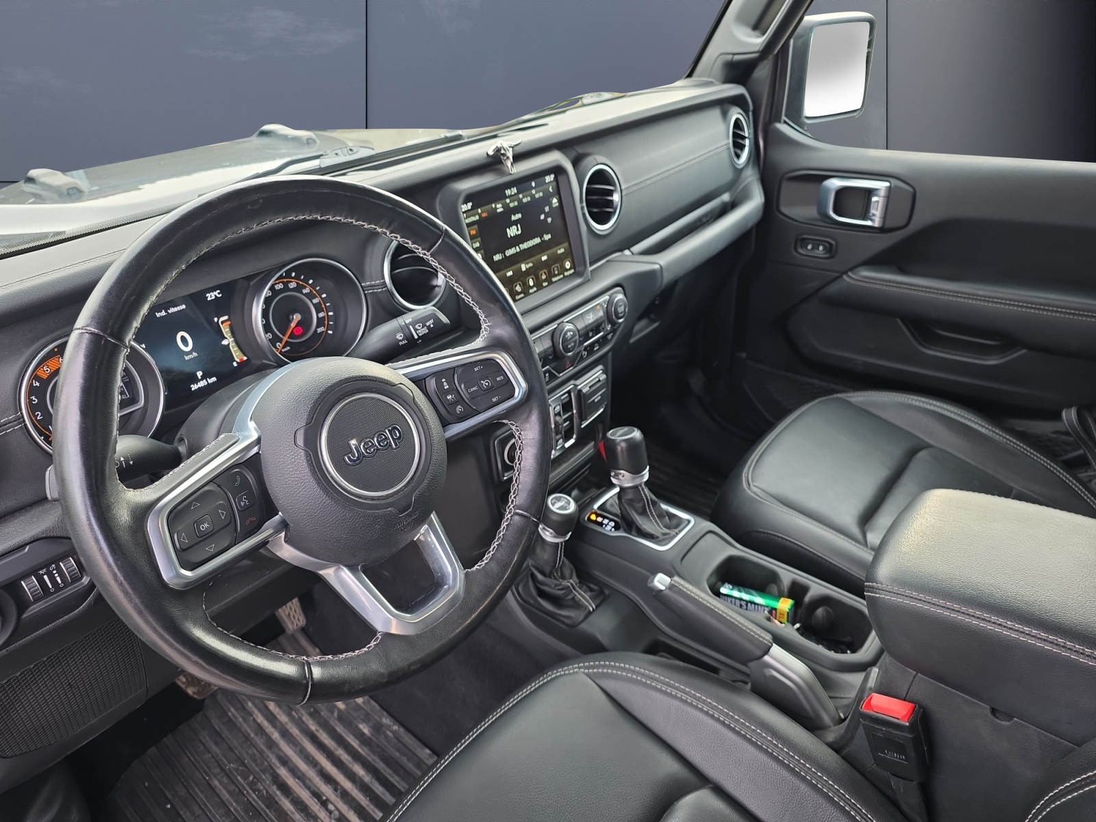 Jeep Gladiator 8