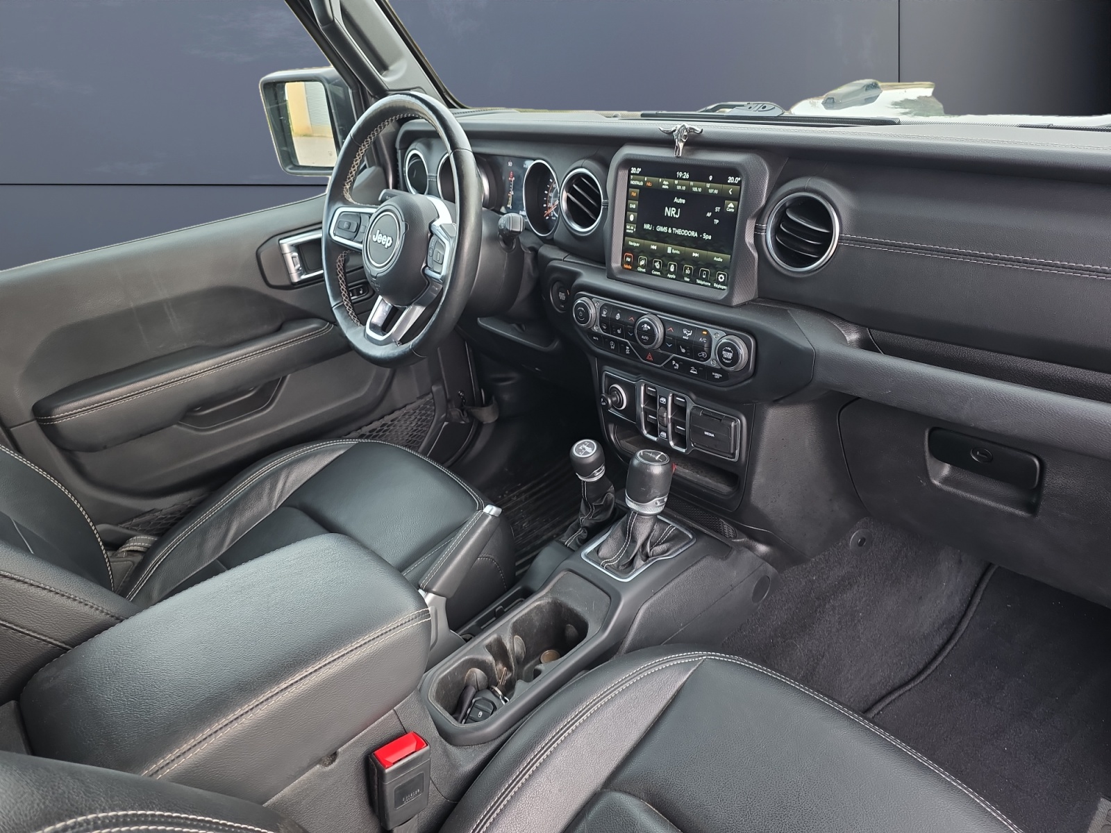Jeep Gladiator 12