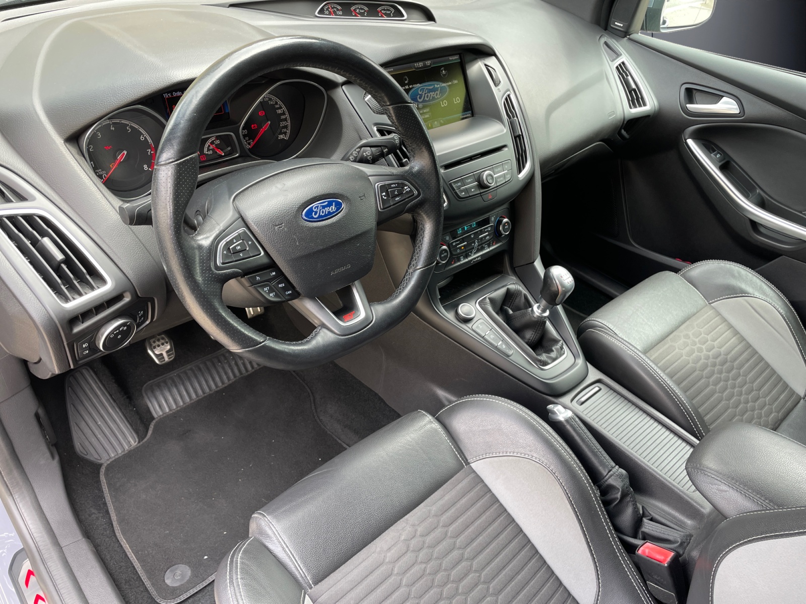 Ford Focus 8