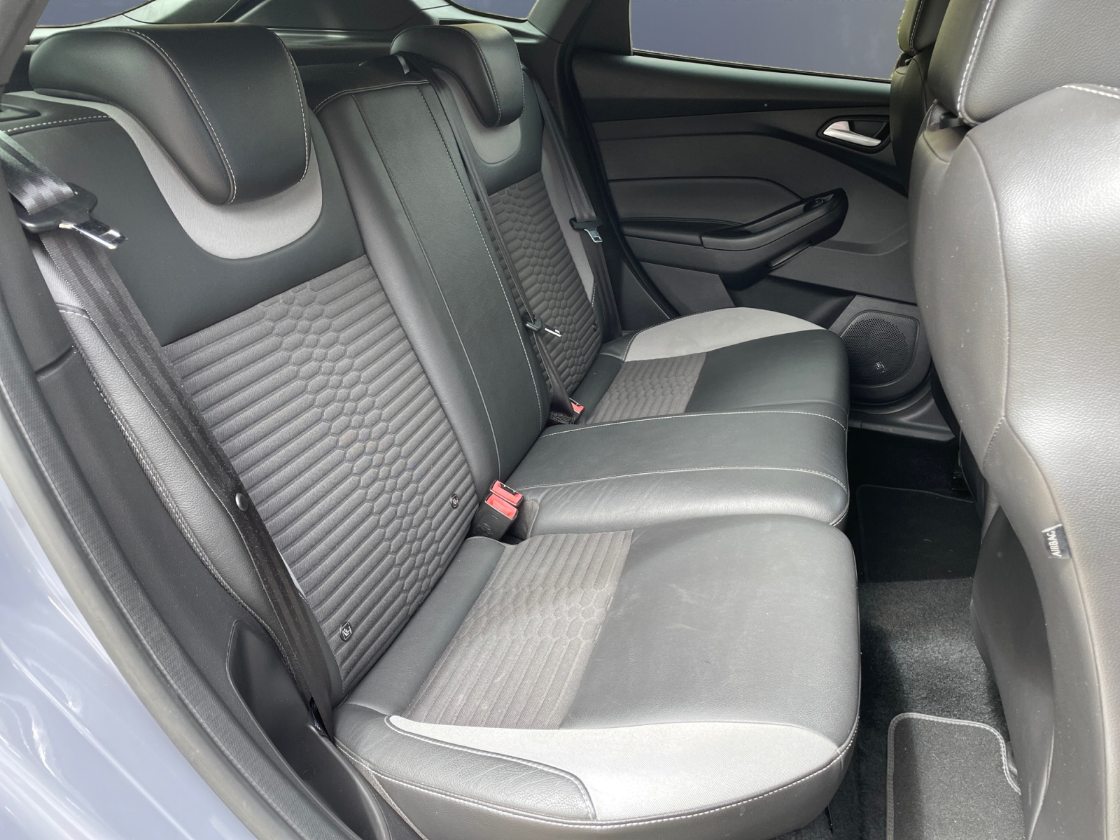 Ford Focus 11