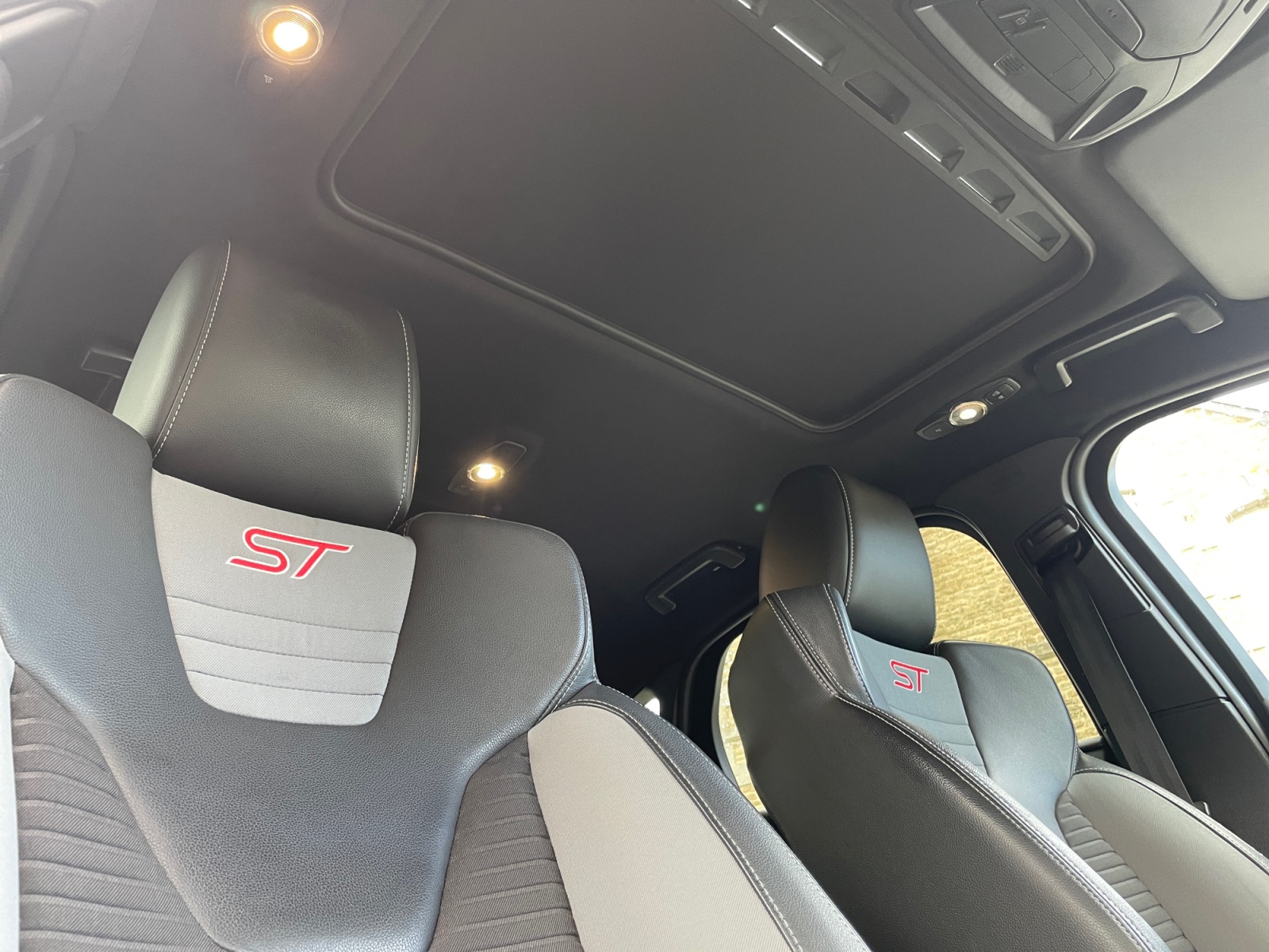 Ford Focus 25
