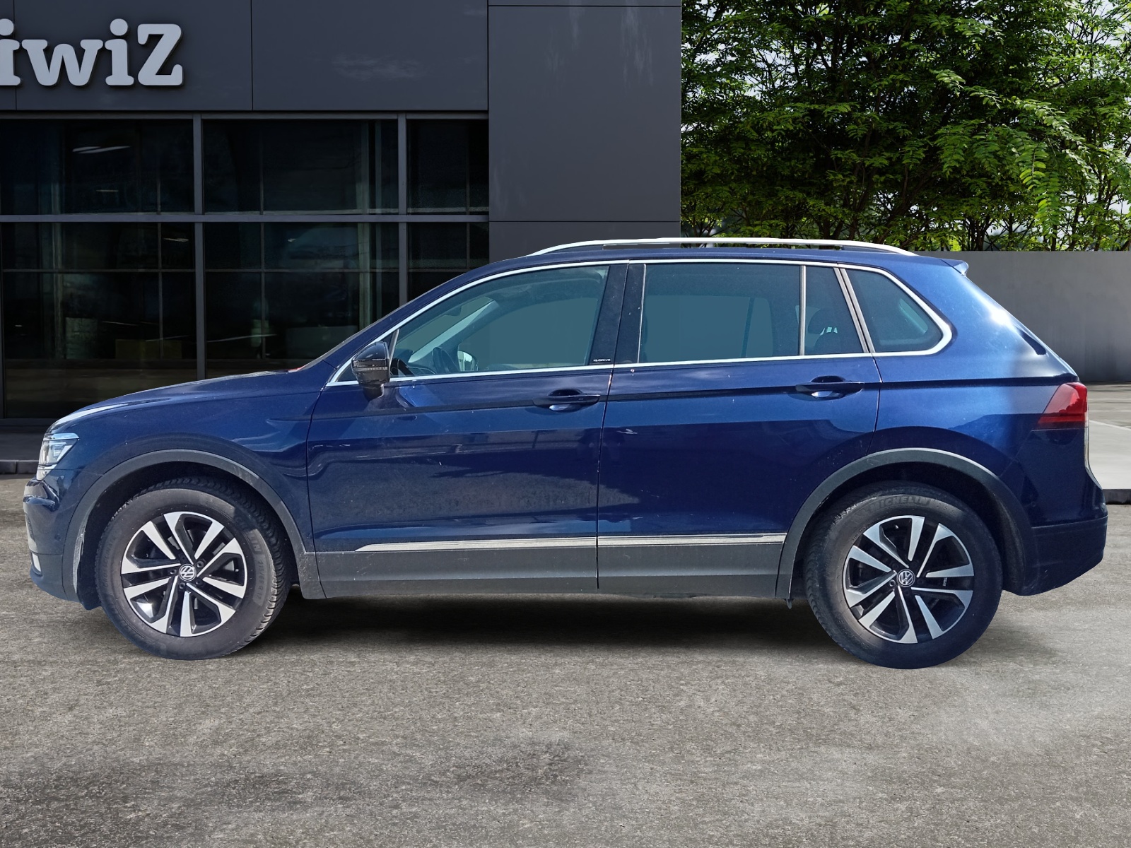 Volkswagen Tiguan 1