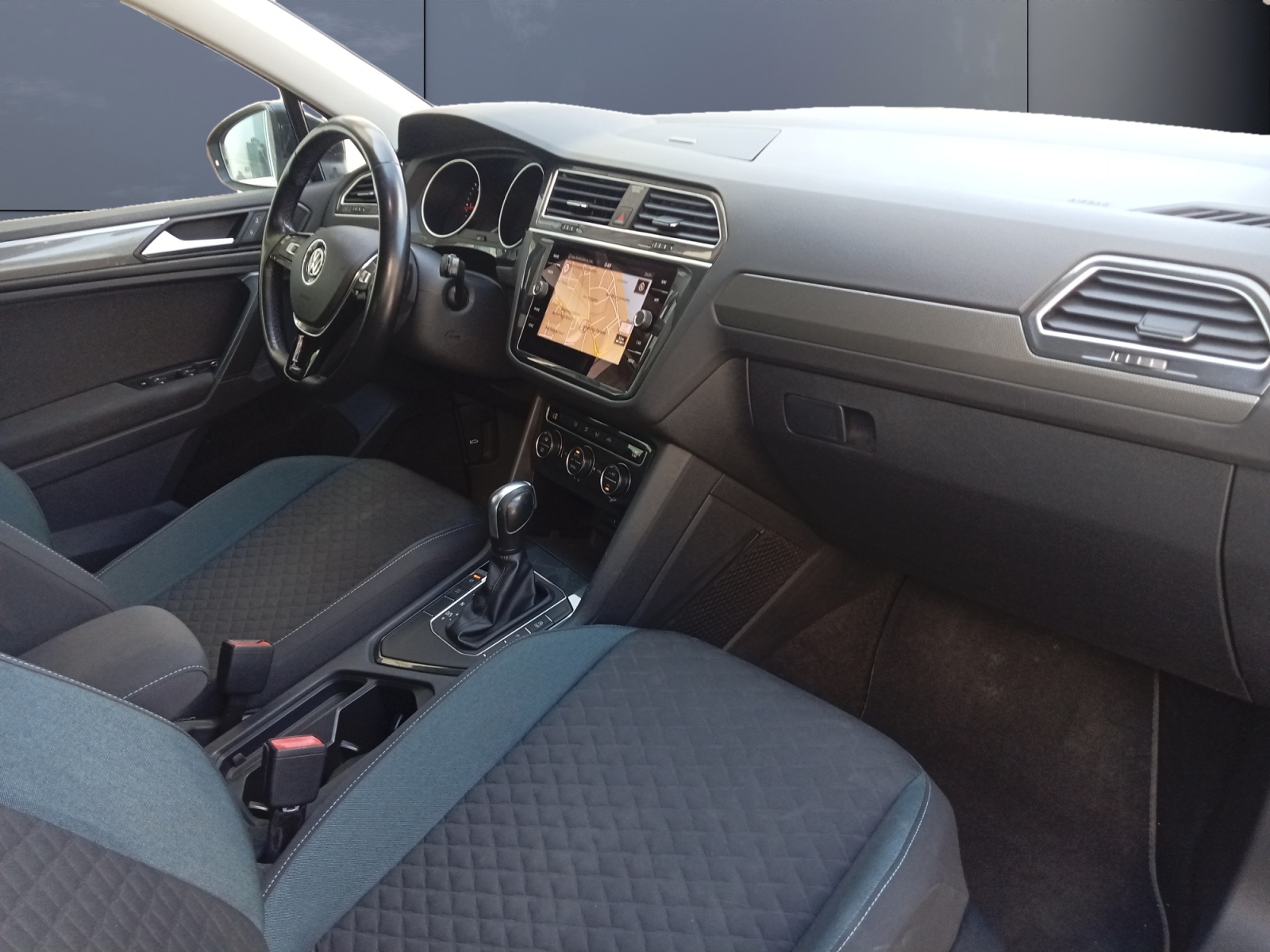 Volkswagen Tiguan 12