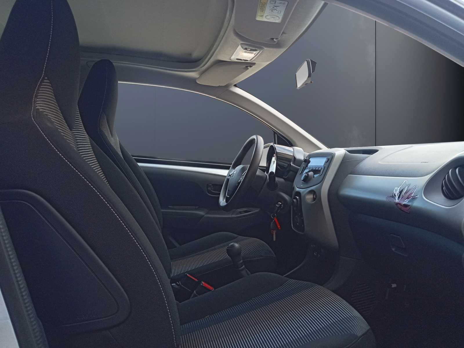 Peugeot 108 13