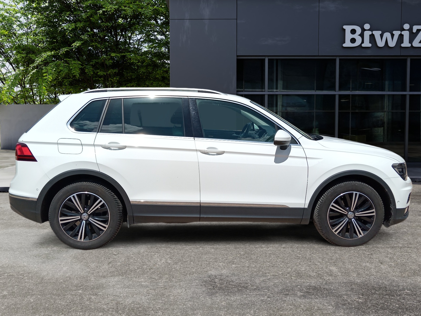 Volkswagen Tiguan 5