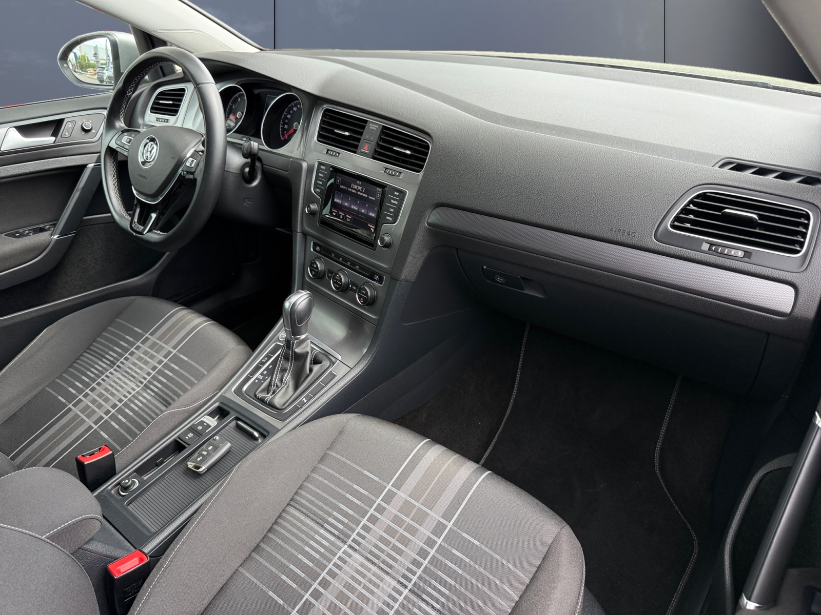 Volkswagen Golf 12