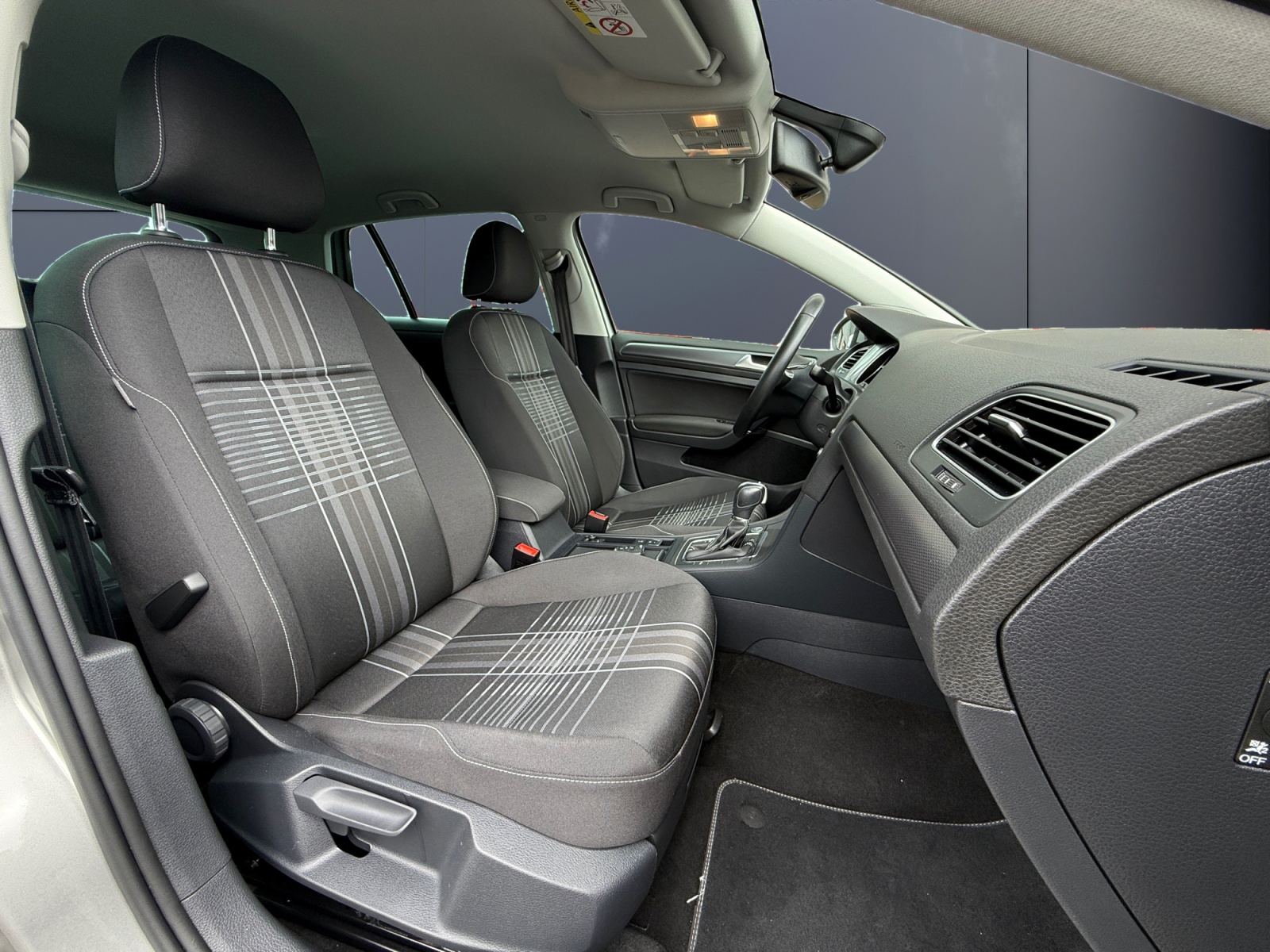 Volkswagen Golf 13