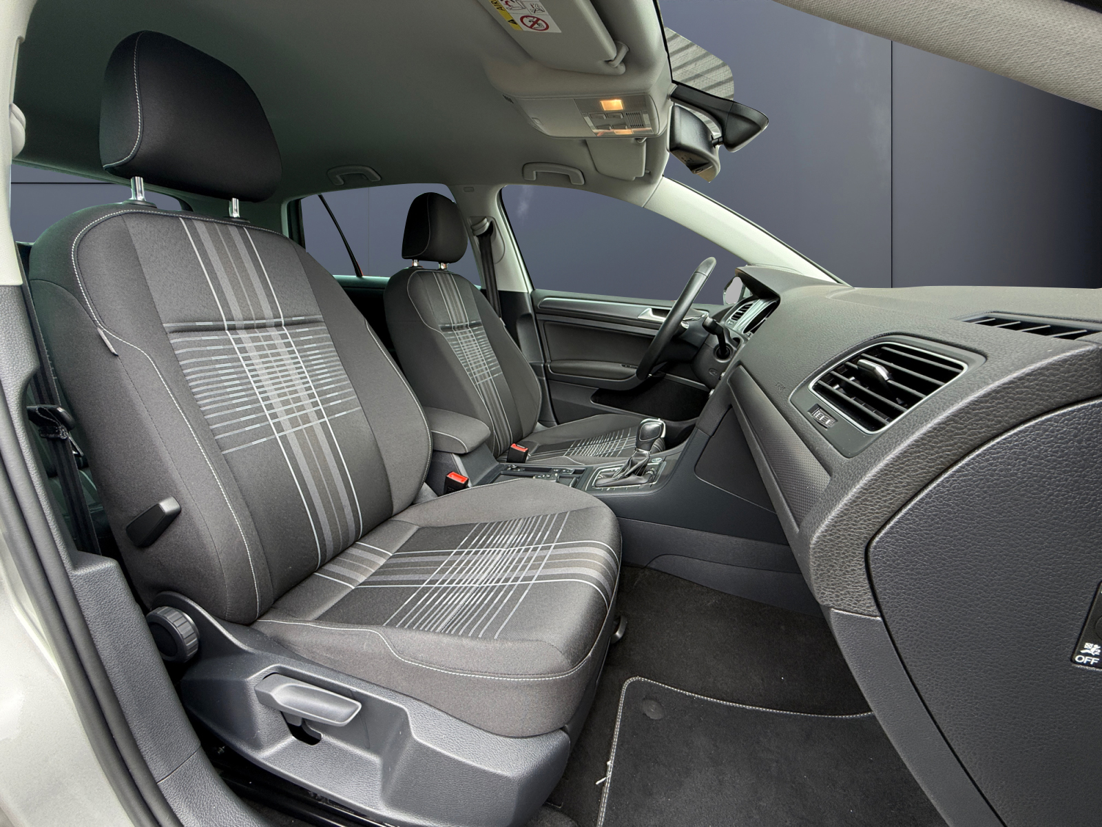 Volkswagen Golf 13