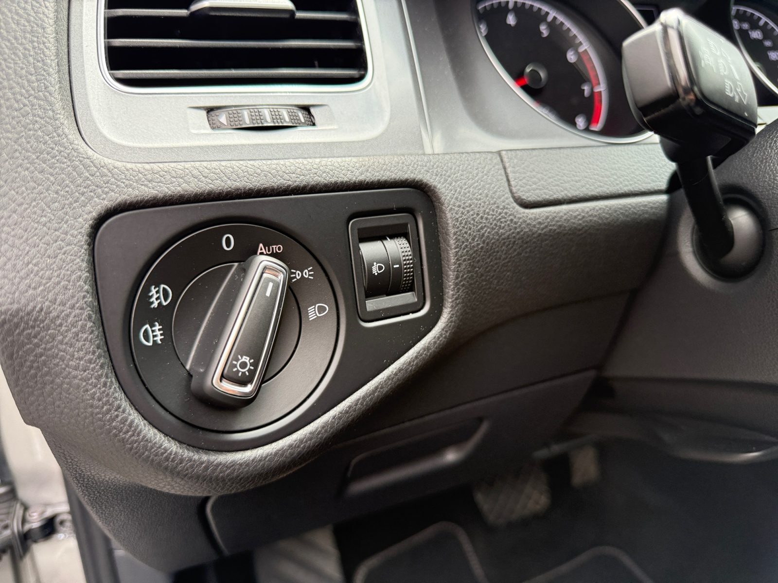 Volkswagen Golf 19