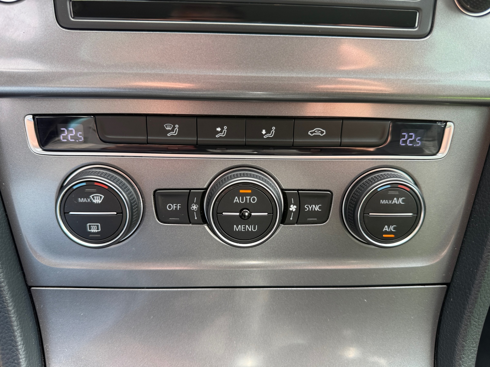 Volkswagen Golf 26