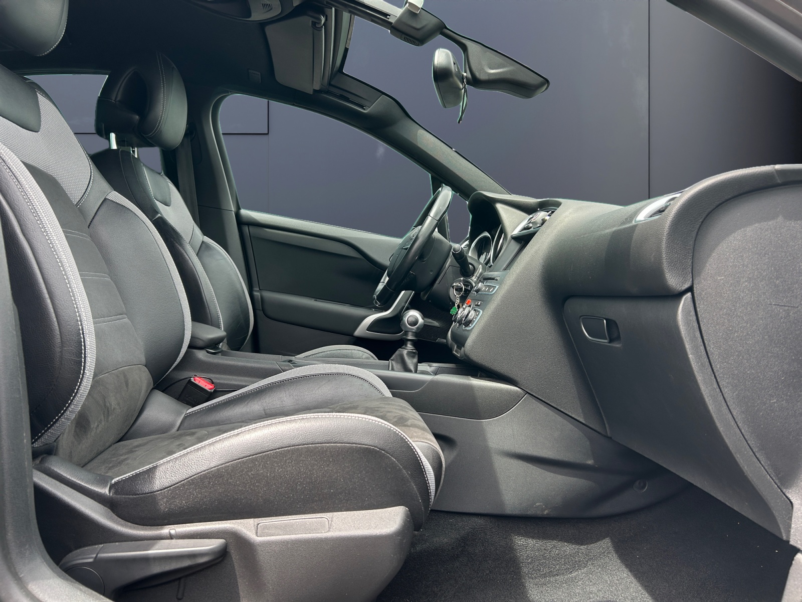 Ds Automobiles Ds 4 13